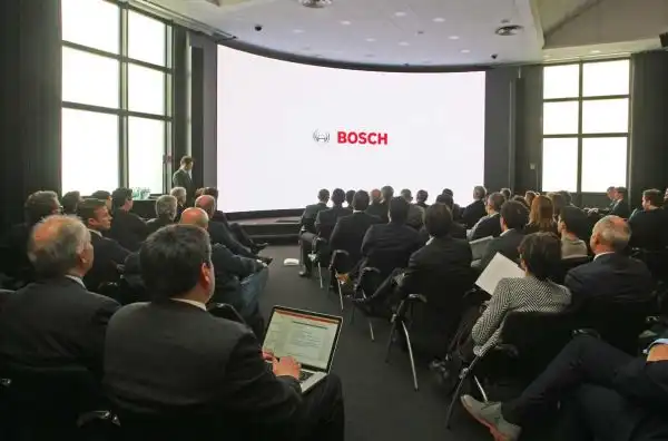 Bosch supporta Juventus nella realizzazione di tutti gli impianti energetici allinterno del Polo Tecnologico del J Village, mediante linstallazione di alcune tra le più efficienti tecnologie.