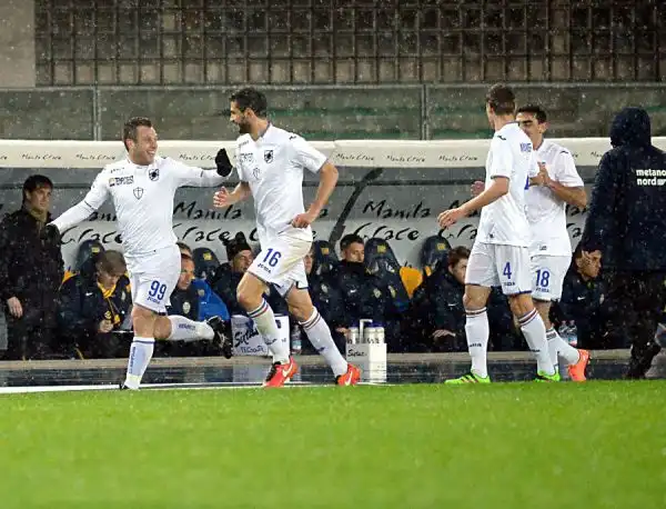 La Sampdoria vince nettamente al Bentegodi, con i gol di Soriano, Cassano e Lazaros, e di fatto condanna il Verona ormai ultimo e staccato 9 punti dalla zona salvezza.