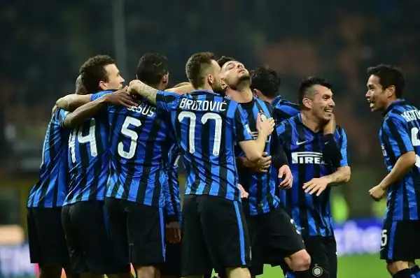 L'Inter perde Icardi ma vince. Perisic e D'Ambrosio firmano il 2-0 sul Bologna.