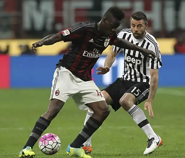 32° giornata: Milan-Juventus 1-2. 18' Alex (M), 27' Mandzukic (J), 65' Pogba (J).