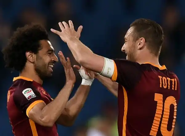 La Roma non riesce ad abbattere il muro del Bologna, pali compresi: allOlimpico il posticipo della 32esima termina in pareggio, gol di Salah e Rossettini.