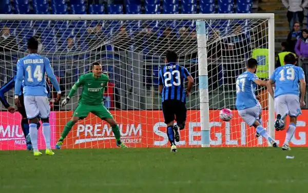 Fallimento Inter: fuori dalla Champions. La sconfitta contro la Lazio chiude i giochi.
