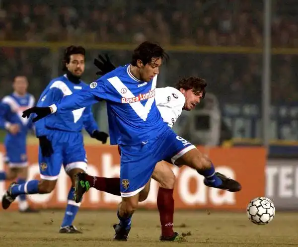 La seconda importante tappa della carriera di Toni è al Brescia, dove Mazzone lo vuole a ogni costo. Due stagioni, 15 gol e un lungo infortunio.