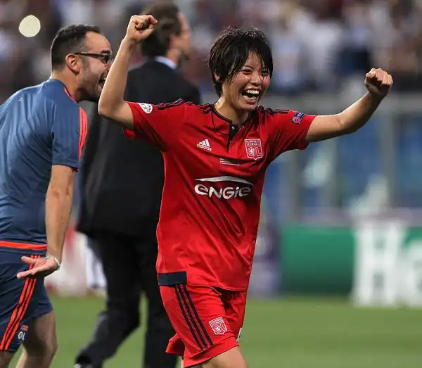 A Reggio Emilia la giocatrice giapponese ha segnato dal dischetto il gol decisivo per la vittoria della Women's Champions League del Lione.