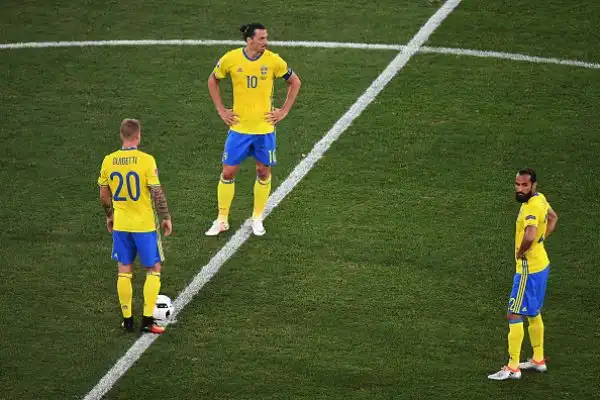 Tra Svezia e Belgio finisce 0-1 in favore degli uomini di Wilmots grazie a una rete di Nainggolan, che vale gli ottavi di finale. Fuori la Svezia, scavalcata dall'Irlanda.