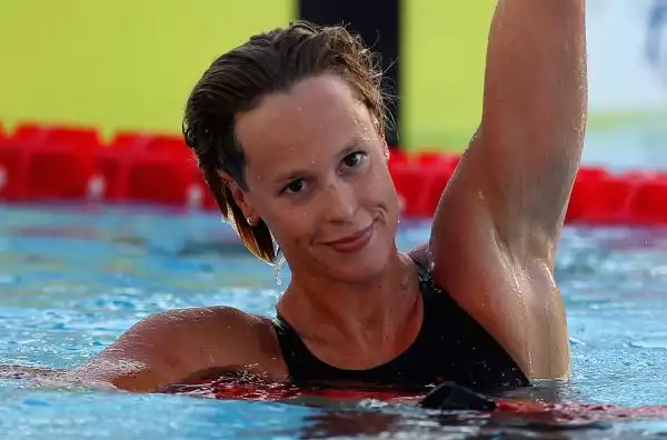 L'azzurra ha nuotato un clamoroso 5318 nei 100 sl. La campionessa olimpica della distanza doppia ha così cancellato il suo record italiano che risaliva all'era dei supercostumi.