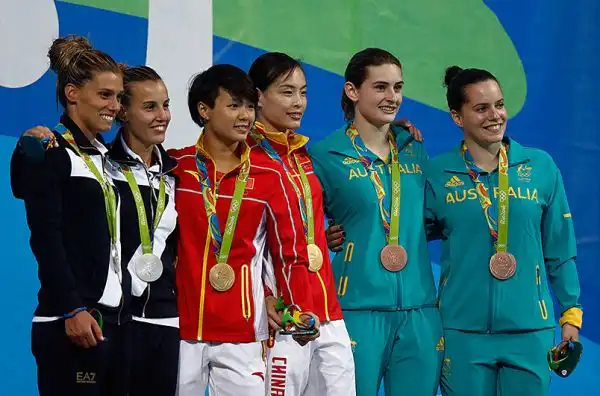 Quattro anni dopo l'amarissimo quarto posto di Londra 2012, Tania Cagnotto e Francesca Dallapè si prendono la rivincita più bella, chiudendo addirittura al secondo posto, alle spalle delle cinesi.