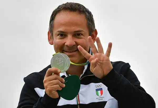 Nemmeno il tempo di festeggiare il terzo argento della propria carriera, la quarta medaglia olimpica insieme con il bronzo di Sydney, che Giovanni 'Johnny' Pellielo pensa già a Tokyo.