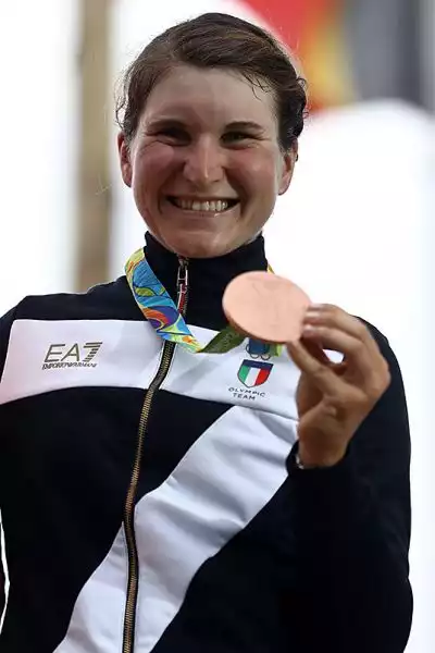 Il giorno dopo la caduta di Nibali nella prova in linea maschile, nella stessa gara al femminile Elisa Longo Borghini ha conquistato il bronzo con una grande prova di carattere.