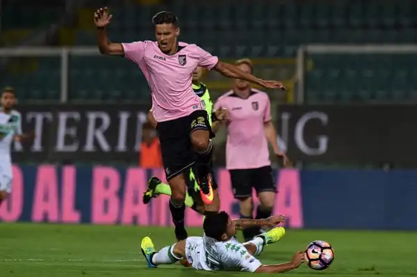 Colpo del Sassuolo a Palermo: i neroverdi dominano in lungo e in largo, e segnano dal dischetto con Berardi.