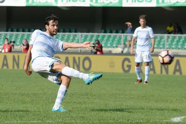 Parità tra Chievo e Lazio, a Gamberini ha replicato De Vrij, servito dal figliol prodigo Keita, totalmente ritrovato.