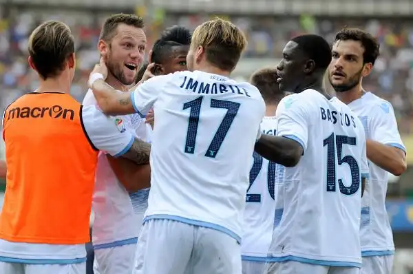 Parità tra Chievo e Lazio, a Gamberini ha replicato De Vrij, servito dal figliol prodigo Keita, totalmente ritrovato.