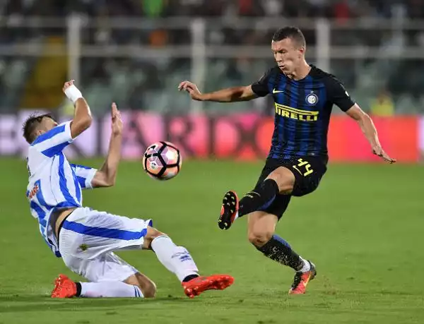 Ci pensa Mauro Icardi. L'Inter supera in rimonta il Pescara grazie a una doppietta del bomber argentino. Momentaneo vantaggio abruzzese firmato Bahebeck .Prima vittoria per de Boer.