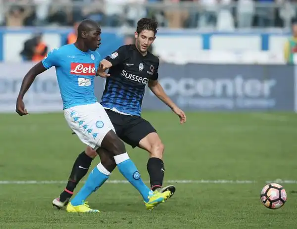 Gli azzurri, reduci dall'ottima prestazione in Champions contro il Benfica, vengono affondati per 1-0 dall'Atalanta. Per la Dea, trascinata da un grande Papu Gomez, in gol il giovane Petagna.