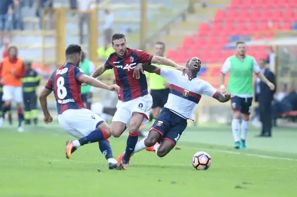 Successo esterno per il Genoa, che favorito dalla sciocca espulsione di Gastaldello (fuori per proteste), espugna il Dall'Ara grazie al gol di Giovanni Simeone, alla seconda rete consecutiva in serie