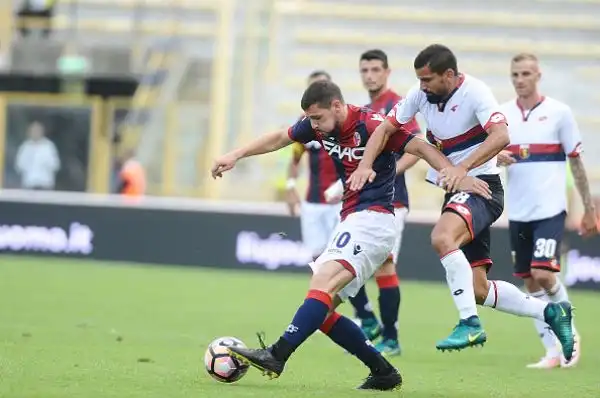 Successo esterno per il Genoa, che favorito dalla sciocca espulsione di Gastaldello (fuori per proteste), espugna il Dall'Ara grazie al gol di Giovanni Simeone, alla seconda rete consecutiva in serie