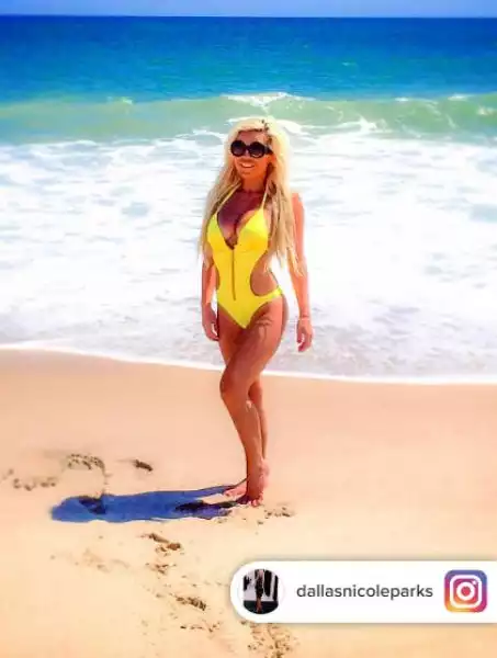 La bionda ex modella di Playboy, molto attiva su Instagram, pare stia uscendo con il rookie quarterback dei Dallas Cowboys Dak Prescott.