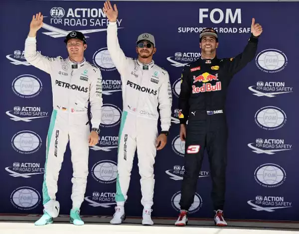 Lewis Hamilton non ha intenzione di arrendersi. Il campione del mondo in carica ha infatti conquistato la pole position nel Gran Premio degli Stati Uniti.