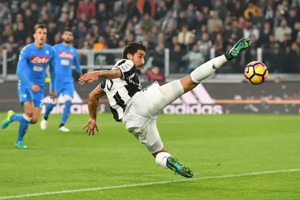 Higuain fa ancora male al Napoli. Il grande ex segna (e non esulta) regalando la vittoria alla Juventus.
