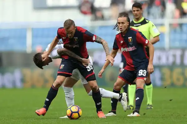 A Marassi partita molto combattuta tra Genoa e Udinese, alla rete del vantaggio ospite di Thereau risponde Ocampos per i padroni di casa.