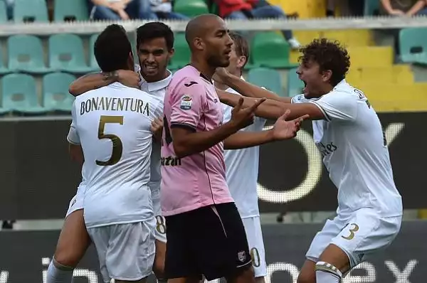 I rossoneri scardinano la resistenza dei rosanero con i gol di Suso e il primo gol in Serie A di Lapadula, del solito Nestorovski il gol del momentaneo pareggio del Palermo.