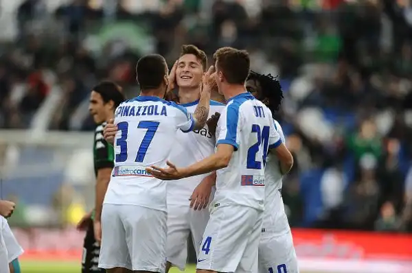 Scioccante sconfitta del Sassuolo, piegato in casa per 3-0 dall'Atalanta sempre più lanciata grazie ai gol di Gomez, Caldara e Conti: ora i neroverdi sono quintultimi.