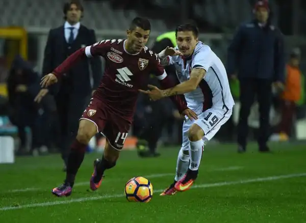 Partita a senso unico allo stadio Olimpico Grande Torino, con il Cagliari travolto nel primo anticipo del sabato dalle reti di Ljajic, Belotti, Benassi, Baselli e ancora Belotti.