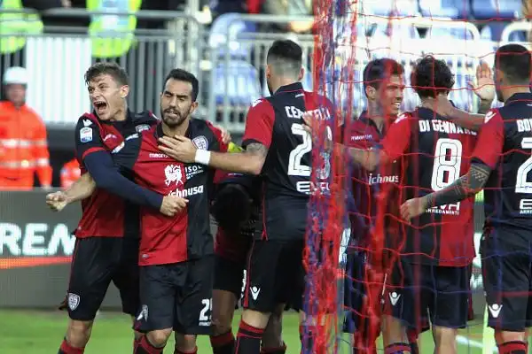 Al Sant'Elia la squadra di Rastelli piega l'Udinese con un rigore di Farias e un bel gol di Sau, di Fofana il gol de momentaneo pareggio friulano.