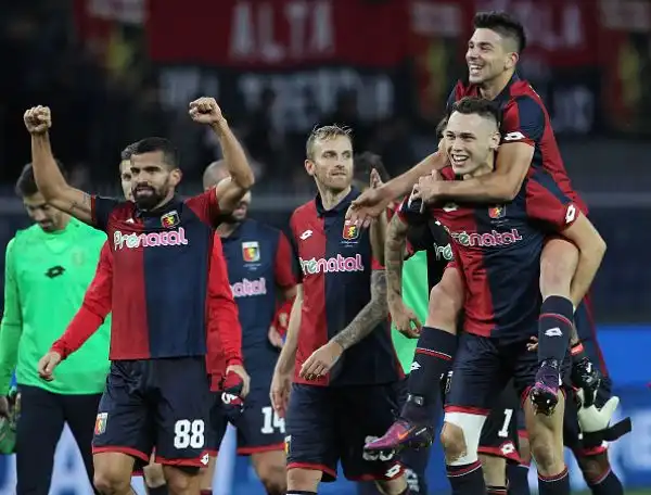 Il super Genoa di Juric supera la Juventus a Marassi ed infligge ai bianconeri la terza sconfitta in campionato. Decisiva la doppietta di Simeone e l'autorete di Alex Sandro.