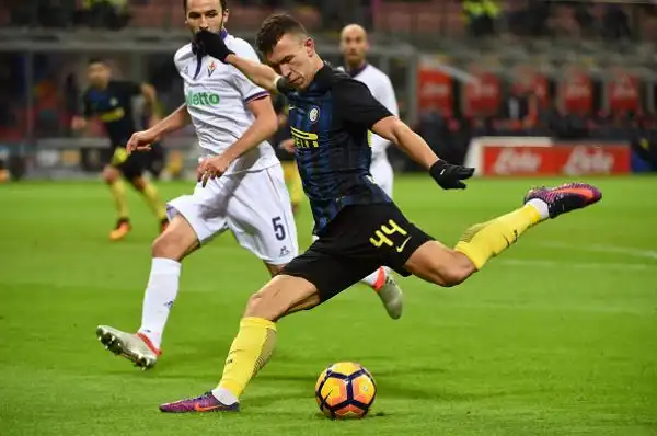 Match pirotecnico a San Siro, con l'Inter che parte fortissimo, subisce il ritorno della Fiorentina ma alla fine chiude i conti con Icardi (doppietta) per la prima vittoria dell'era Pioli.