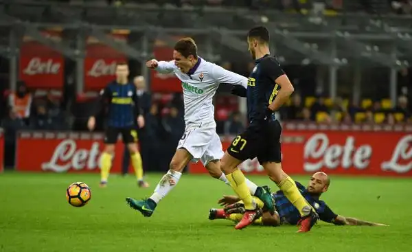 Match pirotecnico a San Siro, con l'Inter che parte fortissimo, subisce il ritorno della Fiorentina ma alla fine chiude i conti con Icardi (doppietta) per la prima vittoria dell'era Pioli.