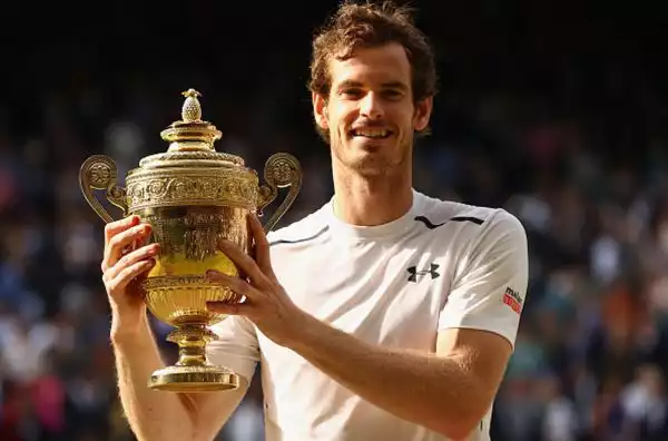 Luglio: secondo trionfo a Wimbledon per Andy Murray.