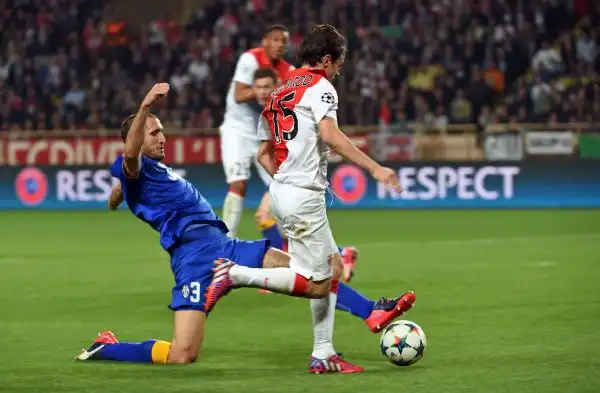 Il Monaco sarà l'avversario della Juventus in semifinale di Champions: il doppio confronto si disputerà con andata il 3 maggio nel Principato e ritorno il 9 maggio a Torino.