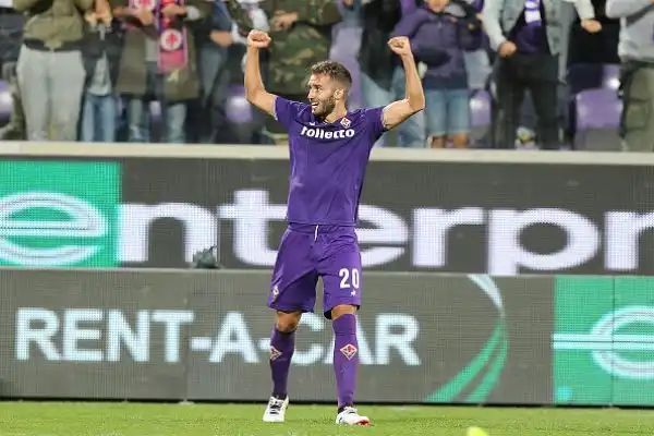 Una prodezza di Chiesa e un colpo di testa di Pezzella stendono il Bologna che aveva trovato il gol del momentaneo pareggio con il ritrovato Palacio.