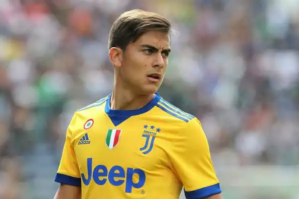 Anche contro il Sassuolo Dybala sigla unaltra tripletta dopo quella contro il Genoa, regalando i tre punti alla Juventus e salendo a quota 8 reti in 4 partite di campionato.