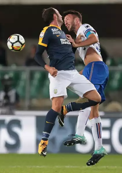 Partita senza gol a Verona ma non senza emozioni con Caracciolo che nel finale sulla linea salva i gialloblu dopo un palo clamoroso con Nicolas battuto.