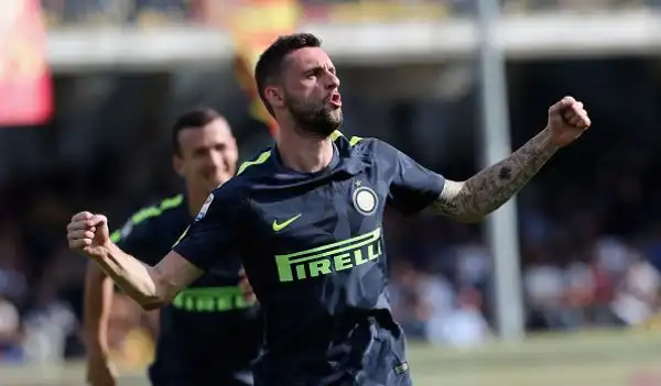 Il Benevento lotta, ma vince l'Inter grazie alla doppietta di Brozovic.