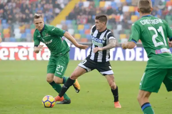 L'Udinese batte in casa l'Atalanta con i gol di De Paul e Barak, che rimontano la rete di Kurtic. Cristante si fa parare un rigore al'84'.