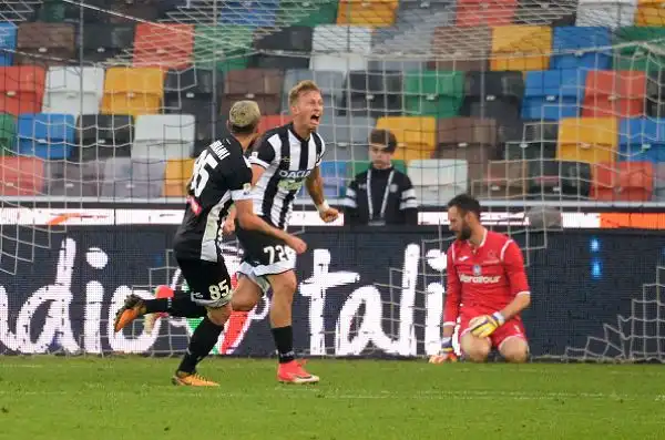 L'Udinese batte in casa l'Atalanta con i gol di De Paul e Barak, che rimontano la rete di Kurtic. Cristante si fa parare un rigore al'84'.