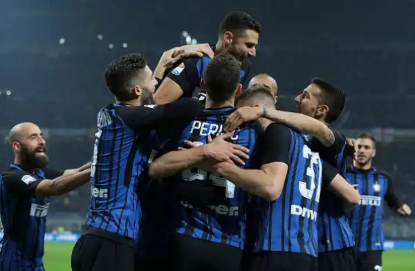 La domenica di serie A si chiude con la vittoria dell'Inter nel derby lombardo con l'Atalanta.