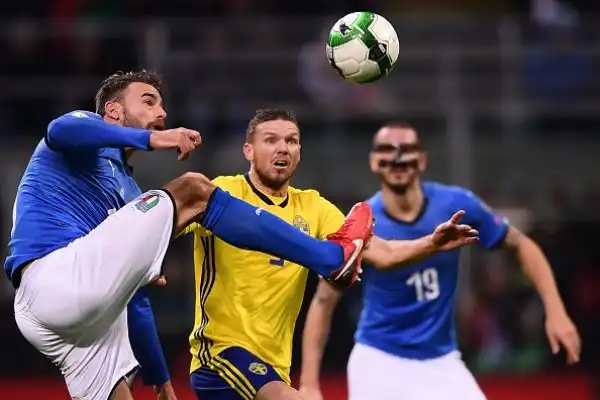 Finisce con le lacrime azzurre la serata di San Siro. L'Italia non va oltre lo 0-0 contro la Svezia ed è fuori dal Mondiale di calcio per la prima volta dopo 60 anni.