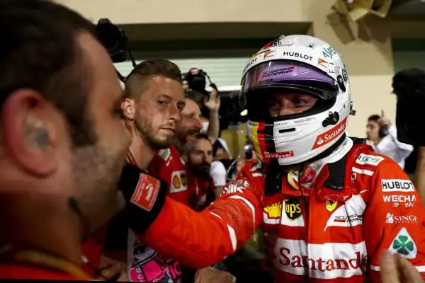Bottas ha vinto il Gp di Abu Dhabi restando in testa per tutta la gara e conquistando il terzo successo stagionale davanti a Hamilton. Terzo gradino del podio per Vettel, quarto Raikkonen.