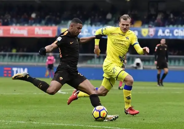 Uno spettacolare 0 a 0 ha concluso l'emozionante Chievo-Roma che ha interrotto linarrestabile marcia giallorossa verso la testa della classifica
