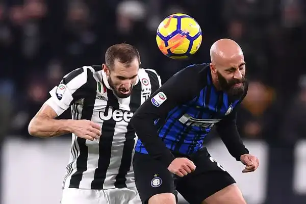 Lo 0-0 di sabato sera tra Juventus e Inter fa infatti il gioco del Napoli che domenica battendo la Fiorentina tornerebbe in solitaria al primo posto.