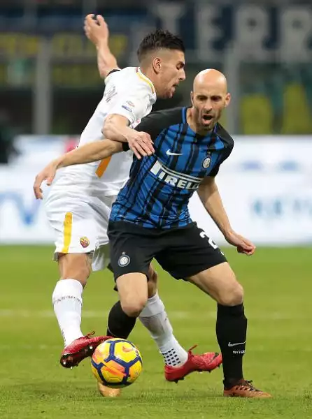 Vecino salva l'Inter e gela la Roma: pari a San Siro. Termina 1-1 il posticipo del Meazza.