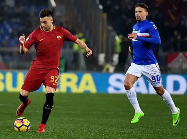 La Roma non si rialza: i giallorossi perdono il posticipo cedendo in casa contro la Sampdoria. Duvan Zapata condanna Di Francesco con una rete all'ottantesimo minuto.