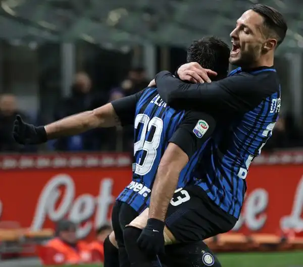 Zenga inguaia l'Inter: Crotone imbattuto a San Siro. Solo fischi per i nerazzurri che si fanno rimontare anche dal Crotone: 1-1 e per Spalletti è crisi nera.