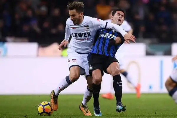 Zenga inguaia l'Inter: Crotone imbattuto a San Siro. Solo fischi per i nerazzurri che si fanno rimontare anche dal Crotone: 1-1 e per Spalletti è crisi nera.