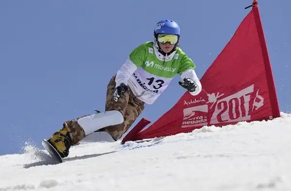 Alena Zavarzina: Snowboard Slalom Parallelo - AOR