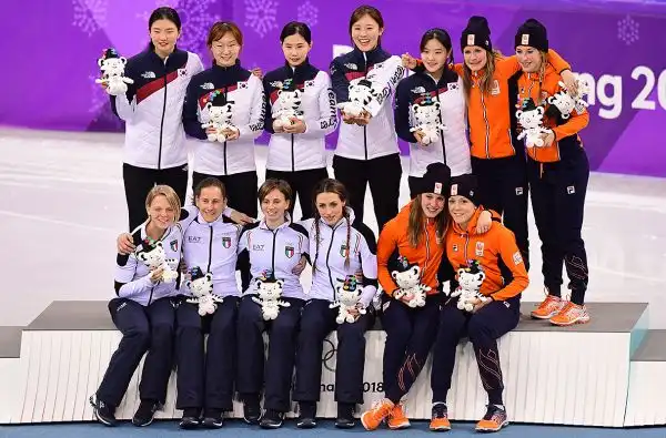 La settima medaglia è arrivata grazie alla staffetta femminile nello short-track.